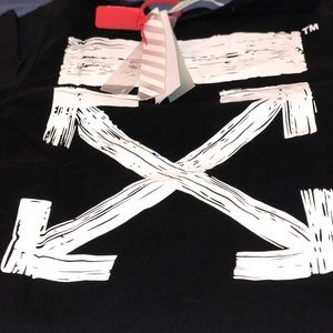 Off White T-Shirt “Seeing things”